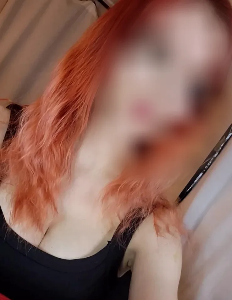 Helena, 33